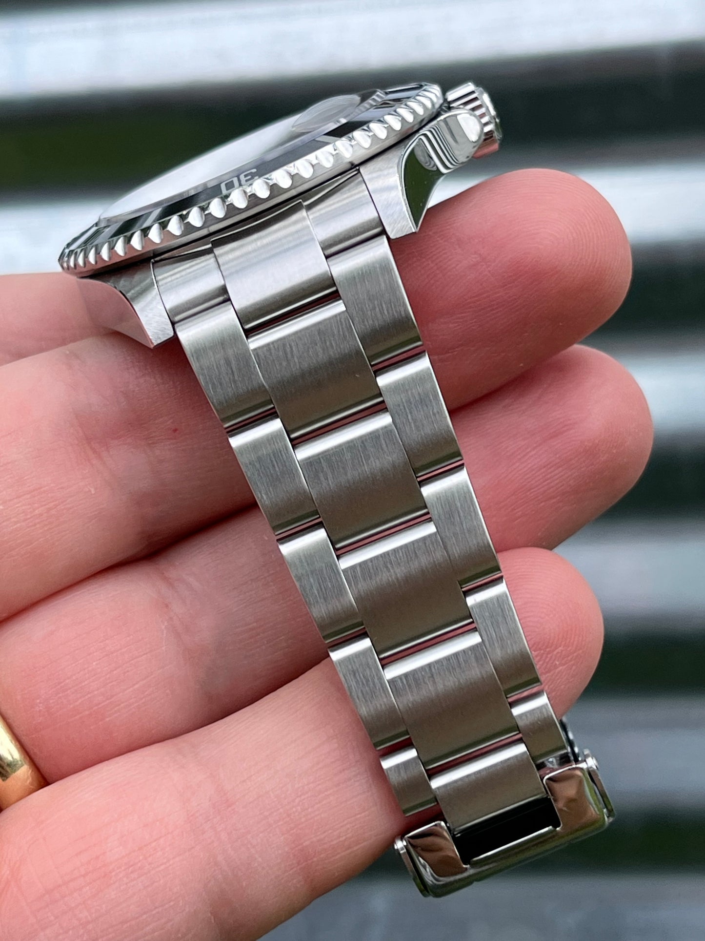 Rolex Submariner Date 40mm Ref.16610 Box & Papers