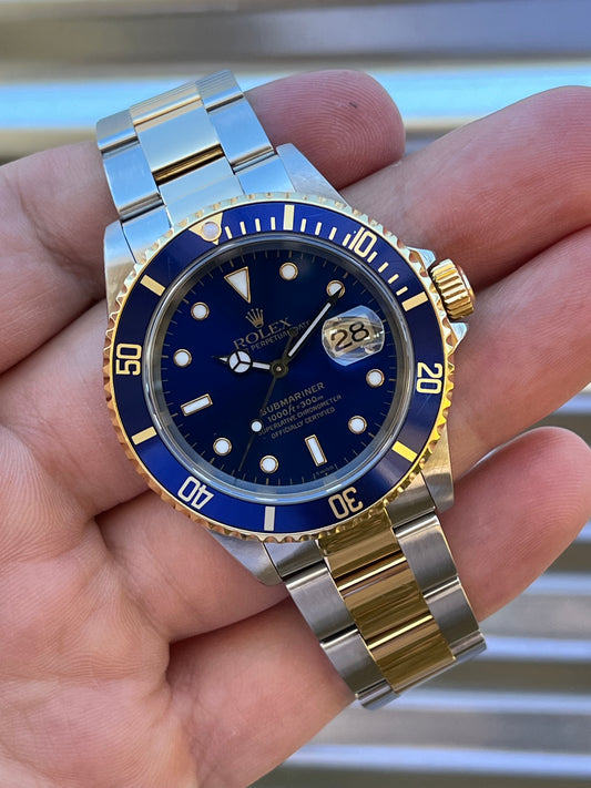 Rolex Submariner “Bluesy” 40mm Ref.16613 Box & Papers & Service Card