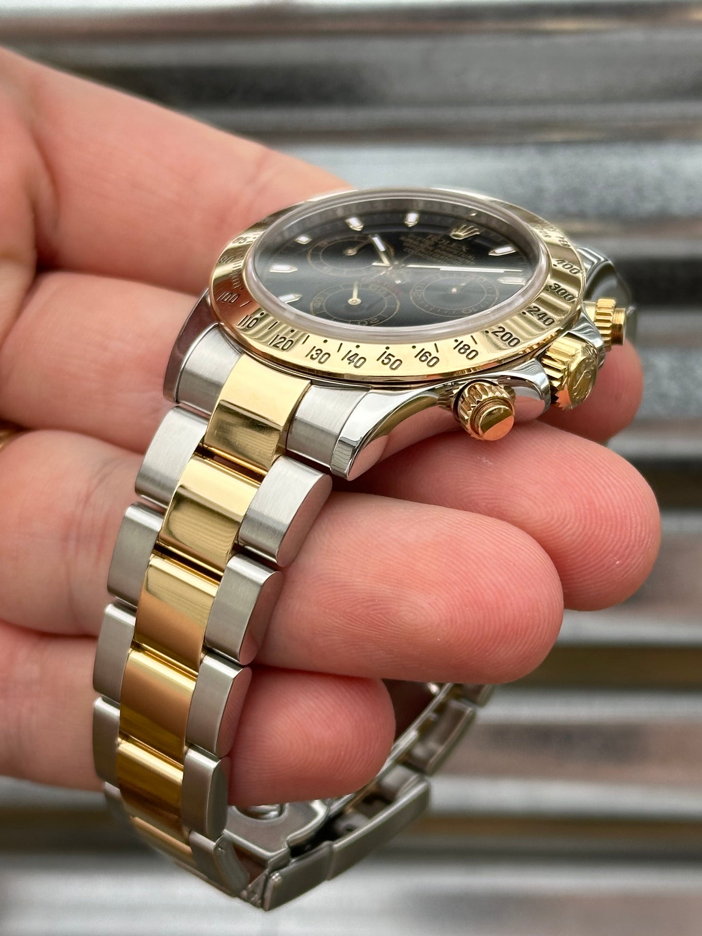 Rolex Daytona 40mm Ref.116523 Box & Papers