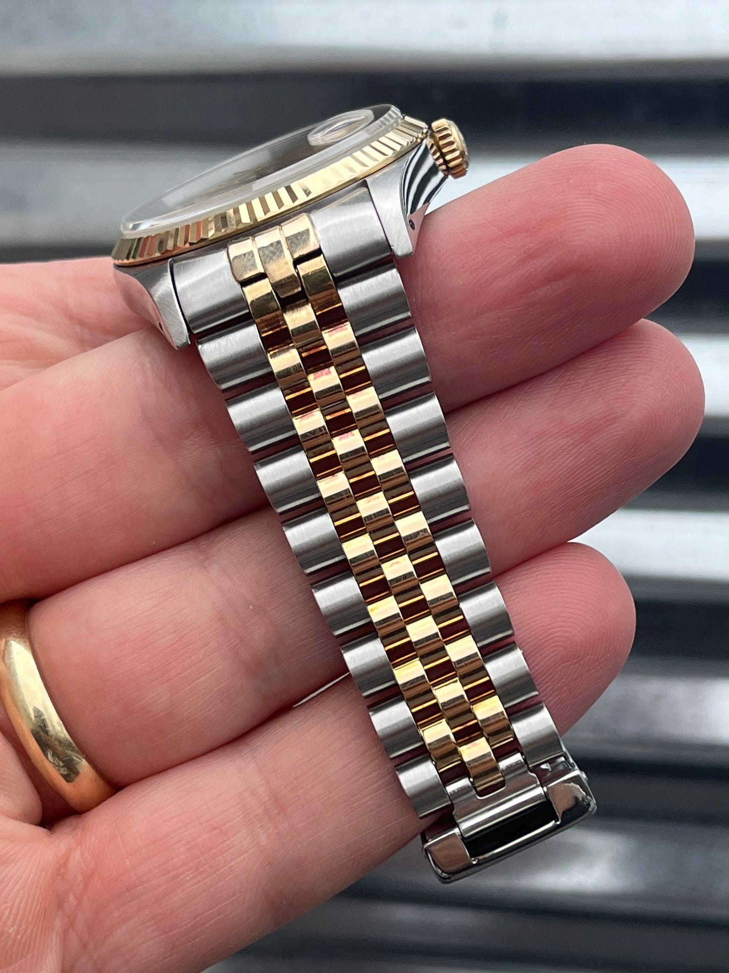 Rolex Datejust “Champagne Roman Numeral Dial” 36mm Ref.16233 Box & Papers