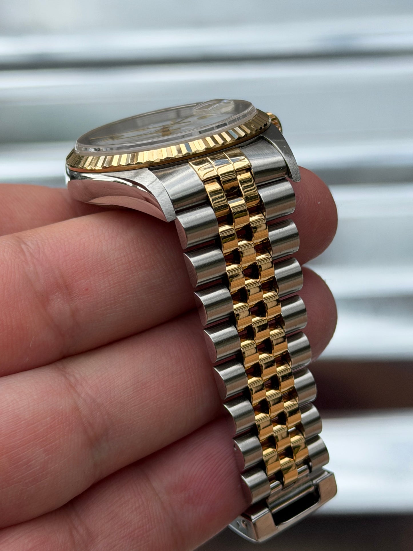 Rolex Datejust “White Roman Numeral Dial” 36mm Ref.16233 Box & Papers