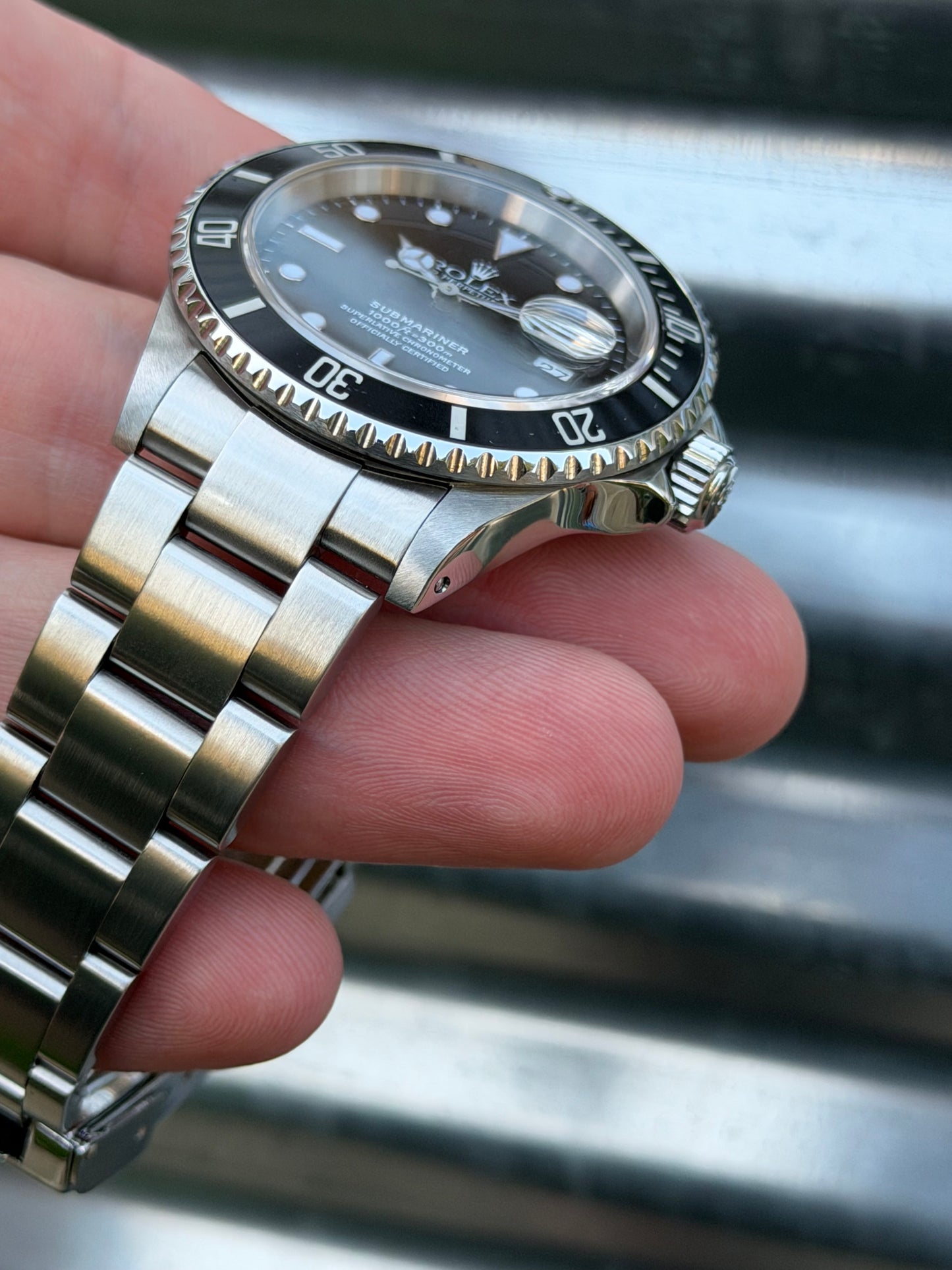 Rolex Submariner Date 40mm Ref.16610 Box & Papers
