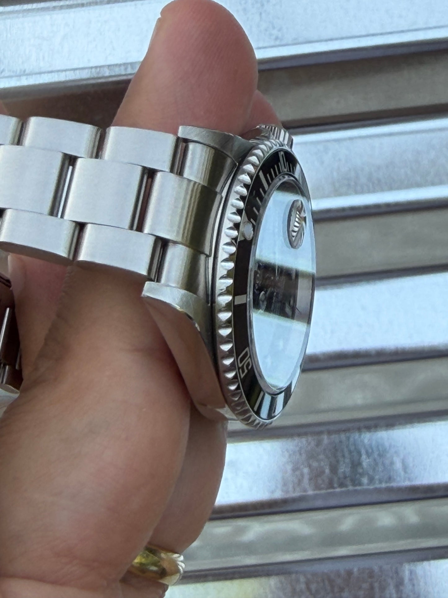 Rolex Submariner Date 40mm Ref.16610 Box & Papers