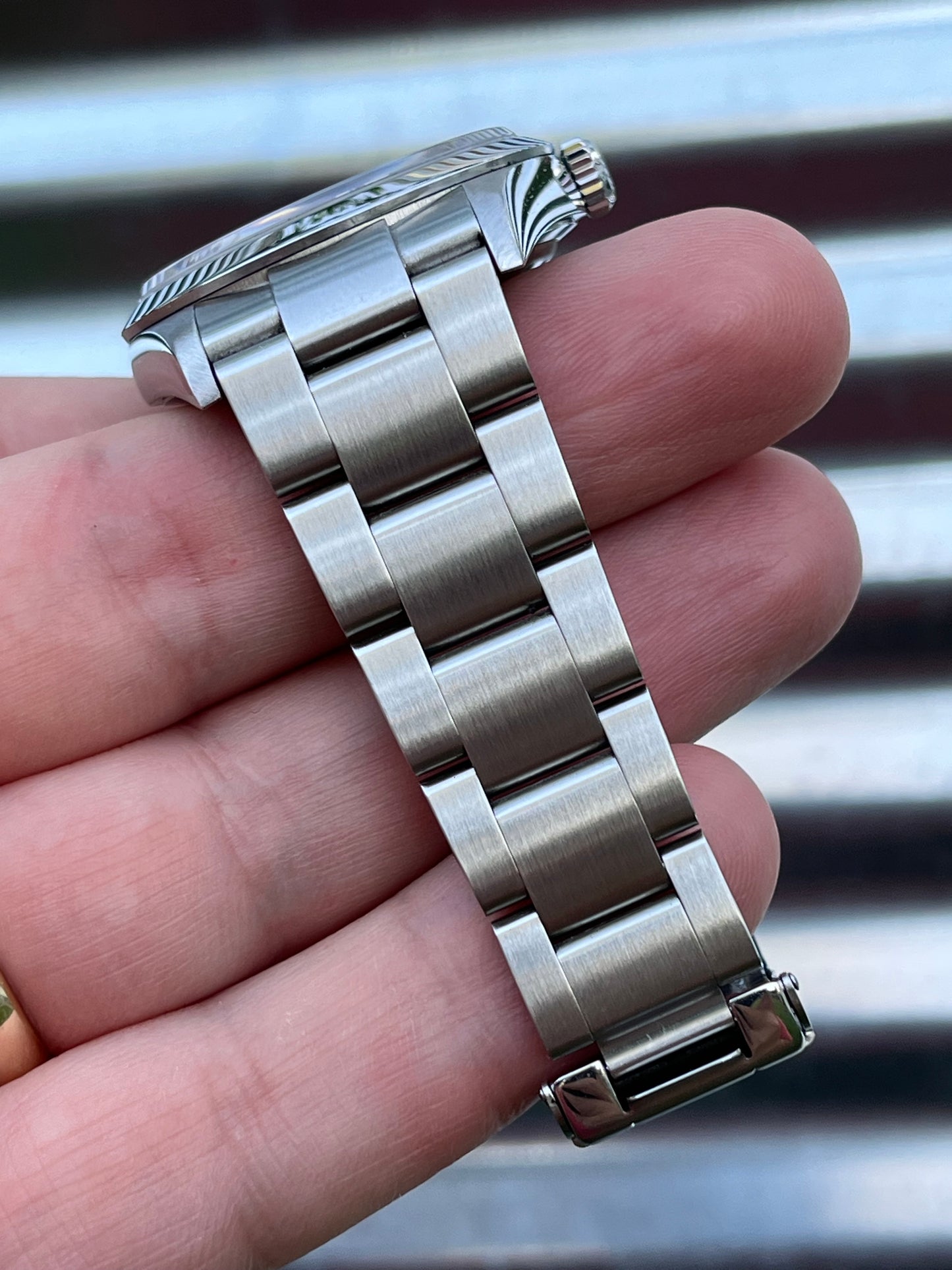 Rolex Explorer I 36mm Ref.114270 Box & Papers
