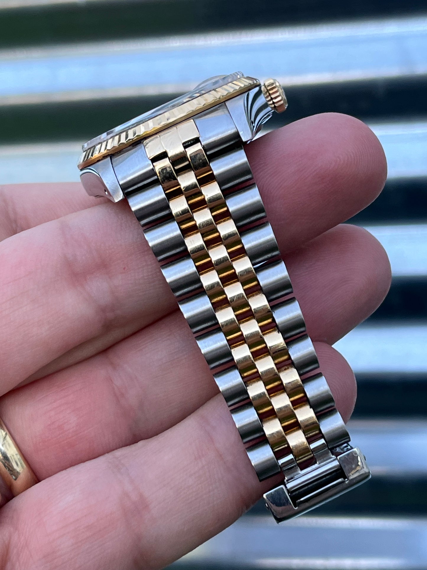 Rolex Datejust 36mm Ref.16233 Box & Papers “Champagne Dial”