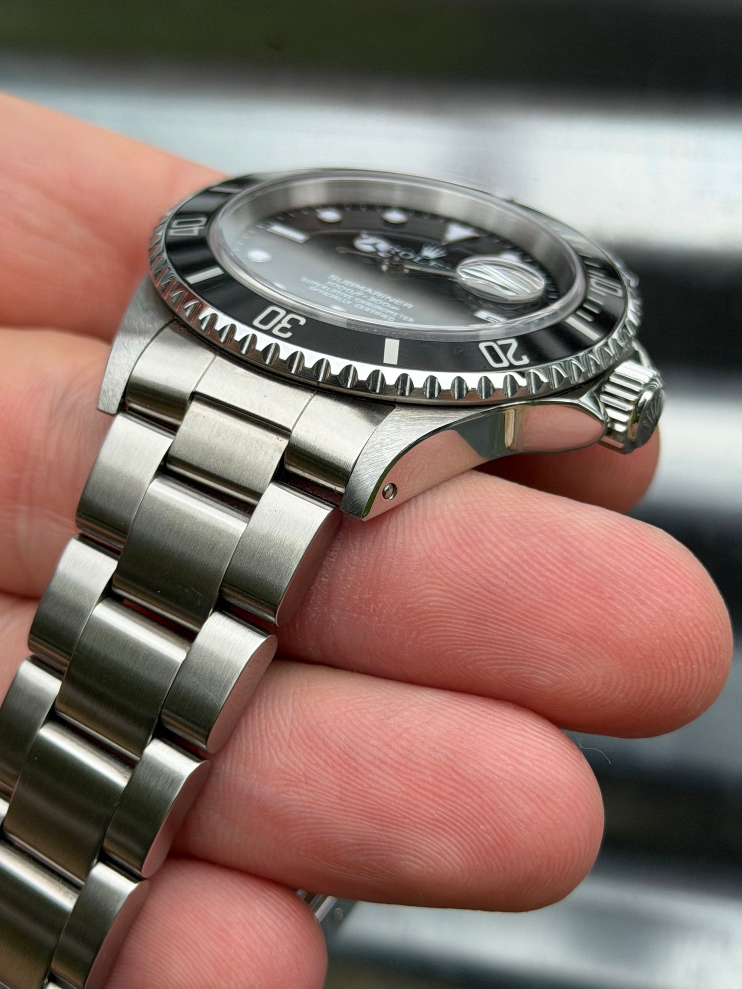 Rolex Submariner Date 40mm Ref.16610 Box & Papers