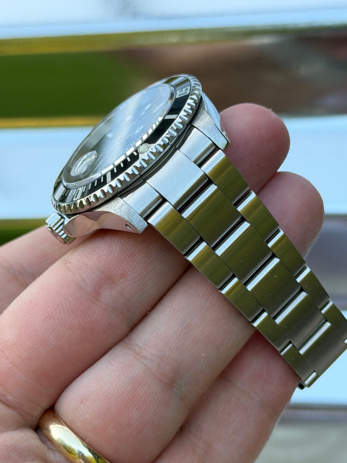 Rolex Submariner Date 40mm Ref.16610 Box & Papers