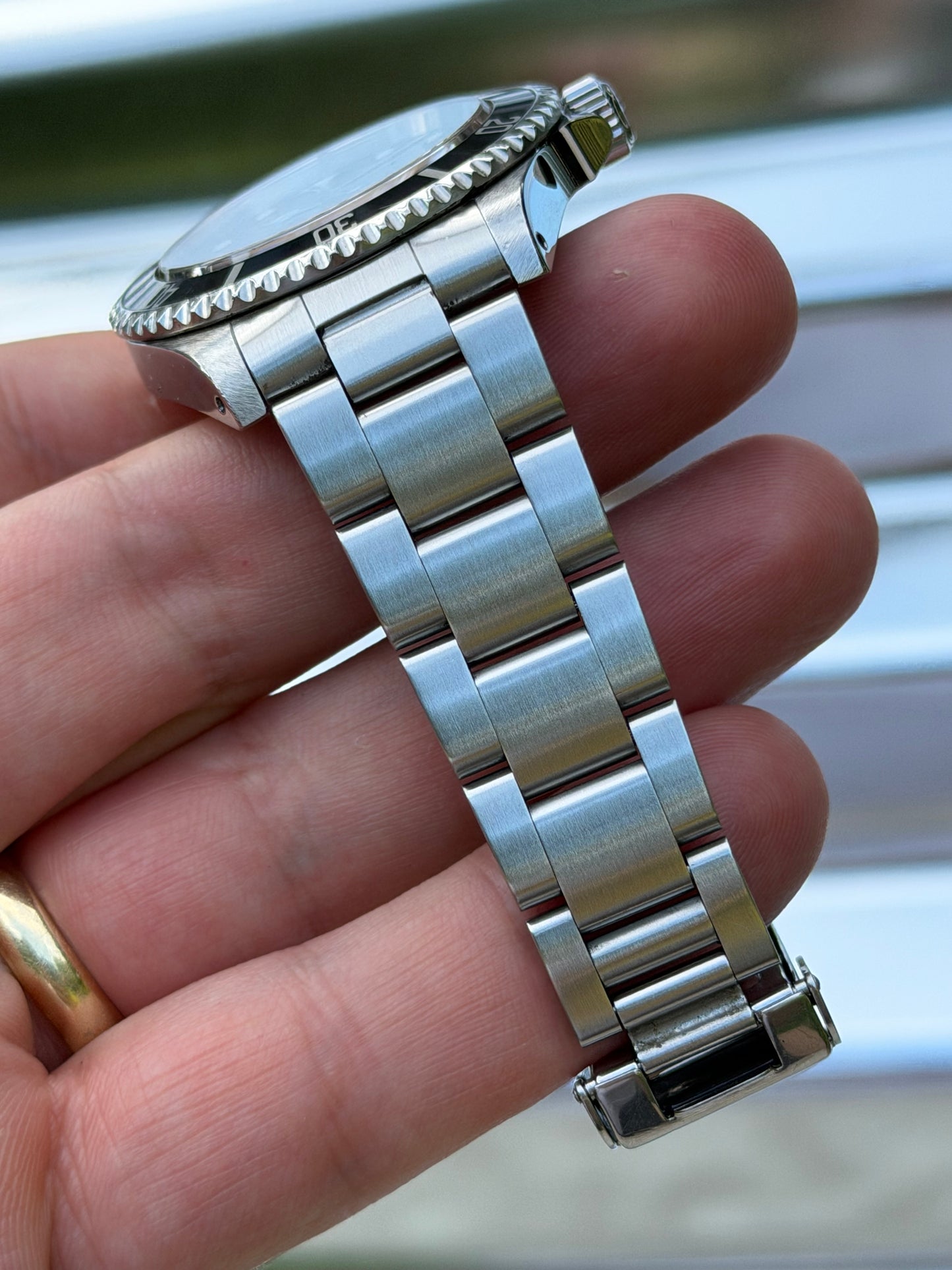 Rolex Submariner No Date 40mm Ref.14060M Box & Papers