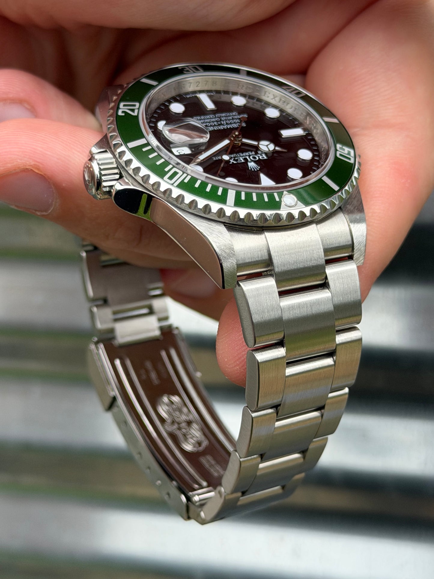 Rolex Submariner Date “Kermit” 40mm Ref.16610LV Box & Papers