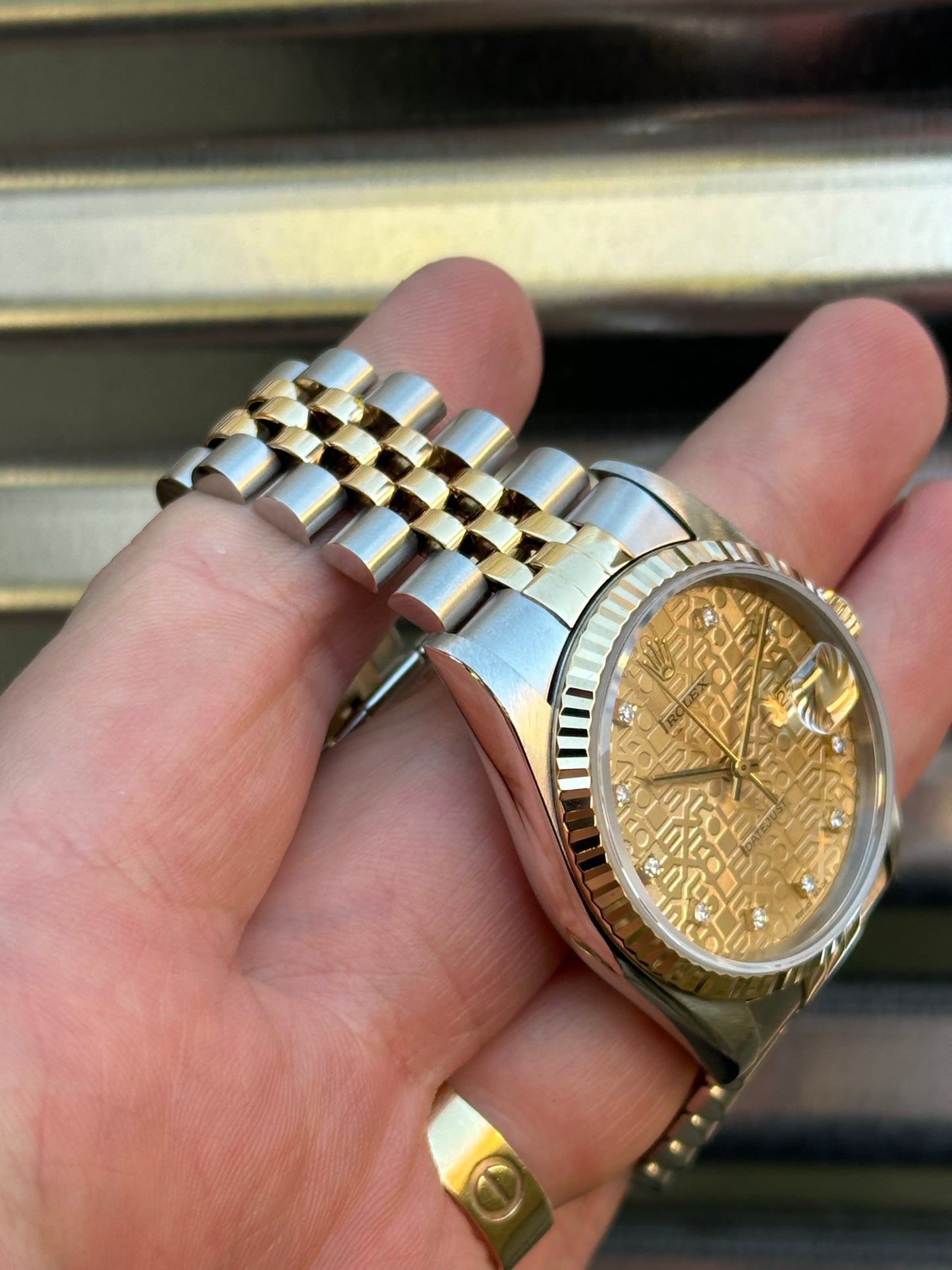 Rolex Datejust 36mm Ref.16233 “Anniversary Diamond Dial” Box & Papers