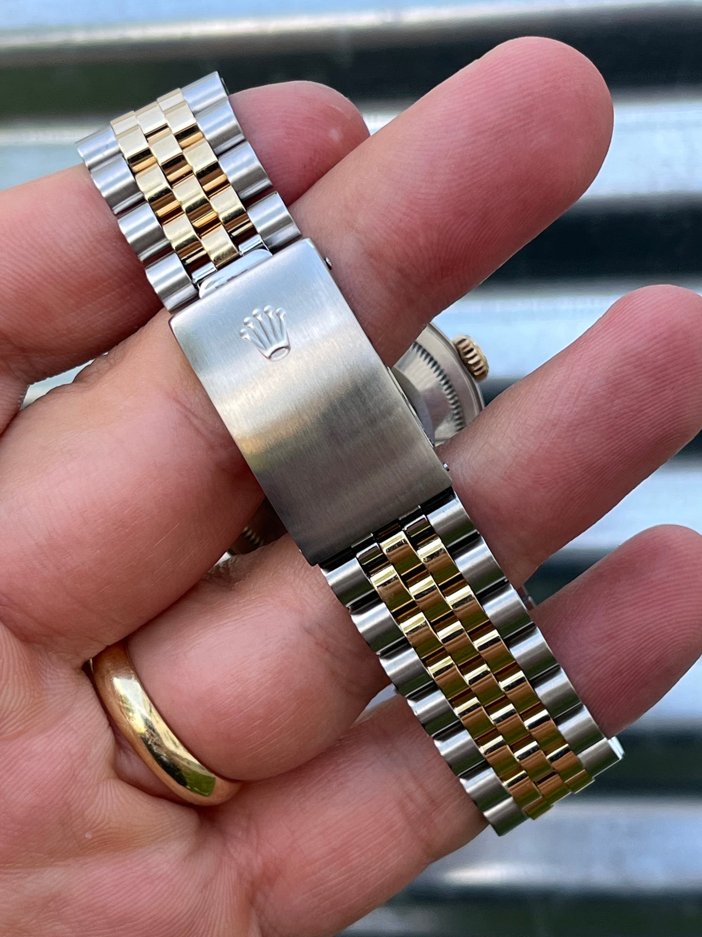 Rolex Datejust 36mm Ref.16233 Box & Papers “Champagne Dial”