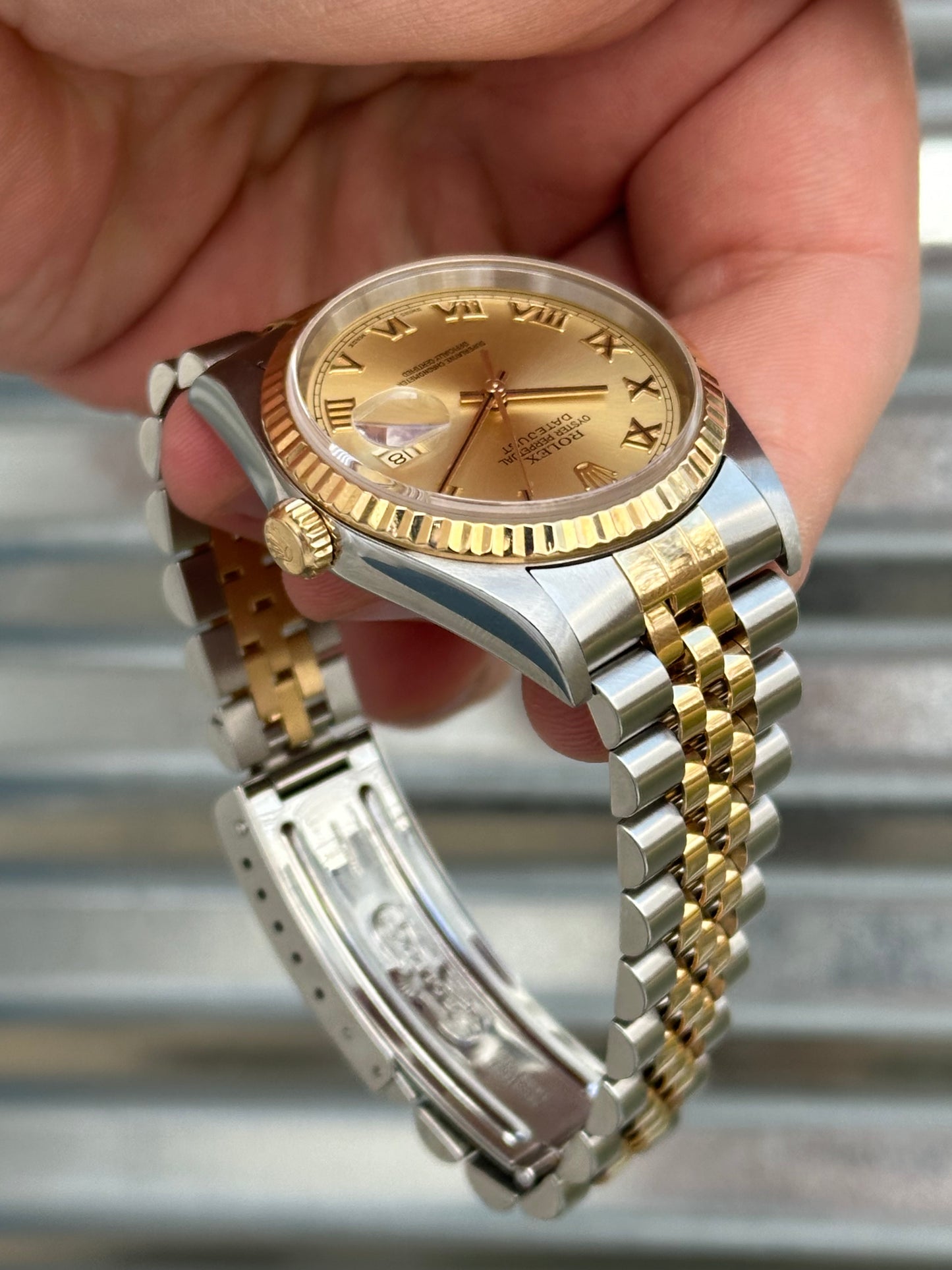 Rolex Datejust 36mm Ref.16233 “Champagne Roman Numeral Dial” Box & Papers