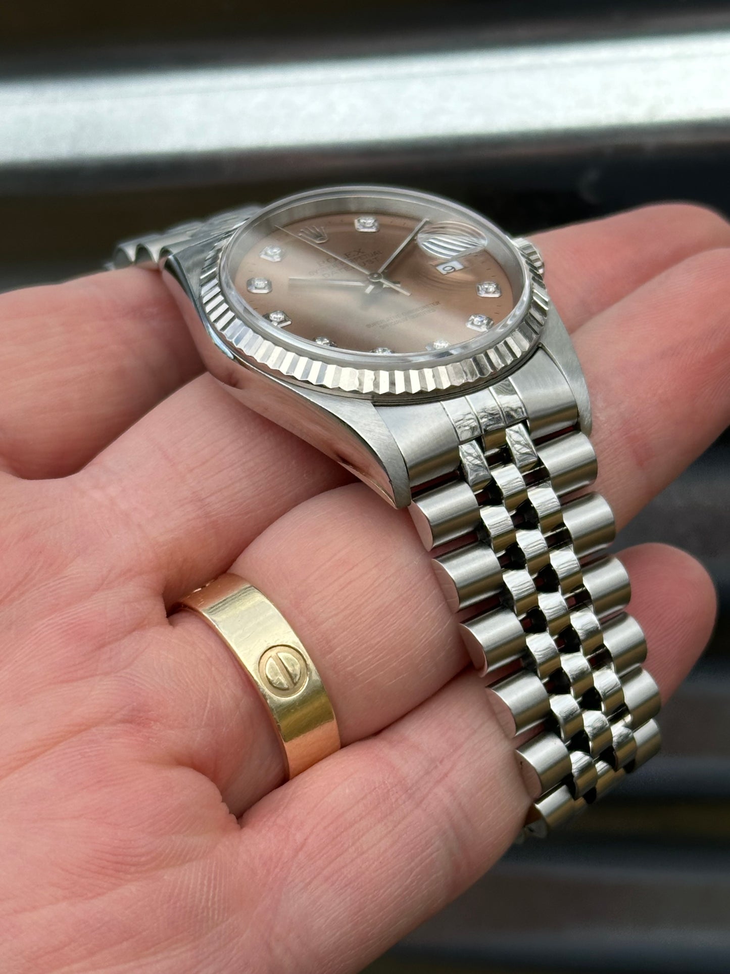 Rolex Datejust “Salmon Diamond Dial” 36mm Ref.16234 Box & Papers