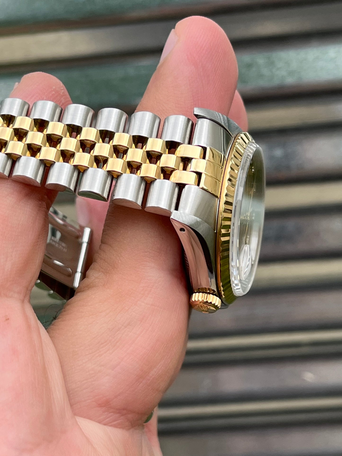 Rolex Datejust “Champagne Diamond Dial” 36mm Ref.16233 Box & Papers
