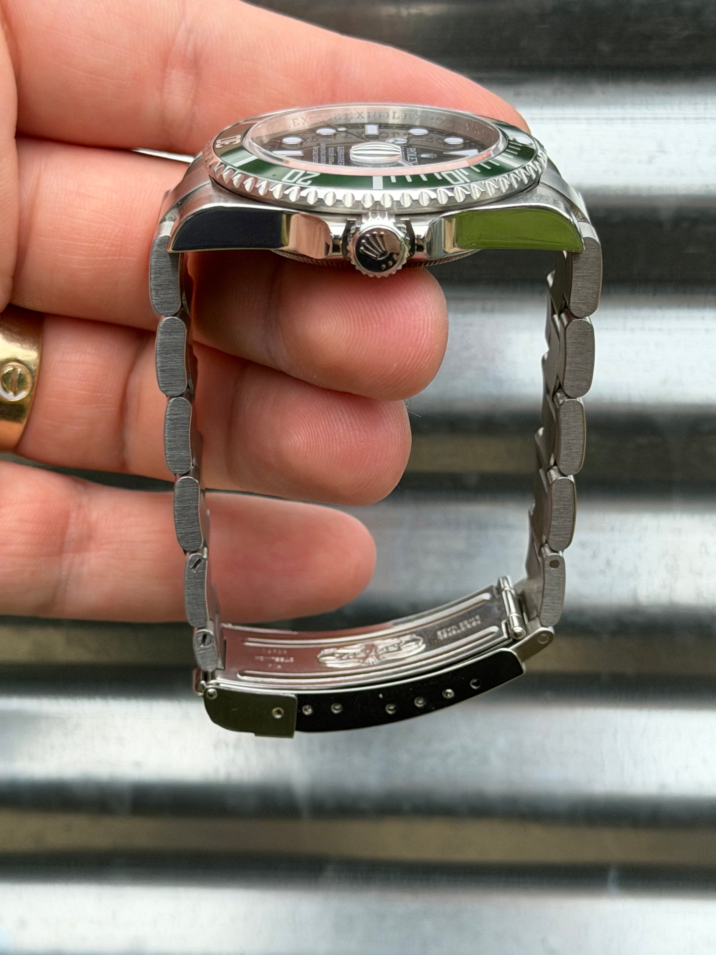Rolex Submariner Date “Kermit” 40mm Ref.16610LV Box & Papers