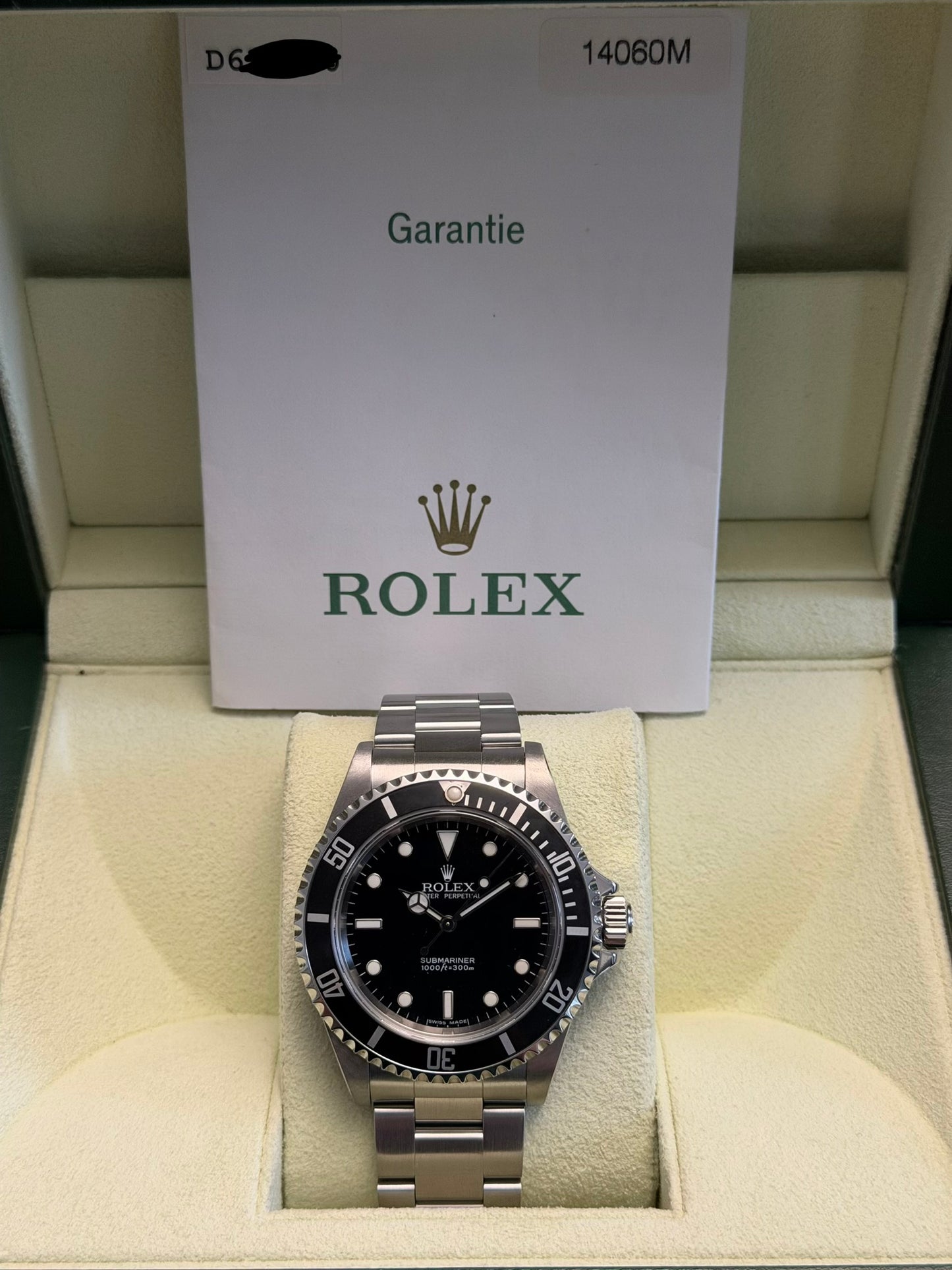 Rolex Submariner No Date 40mm Ref.14060M Box & Papers