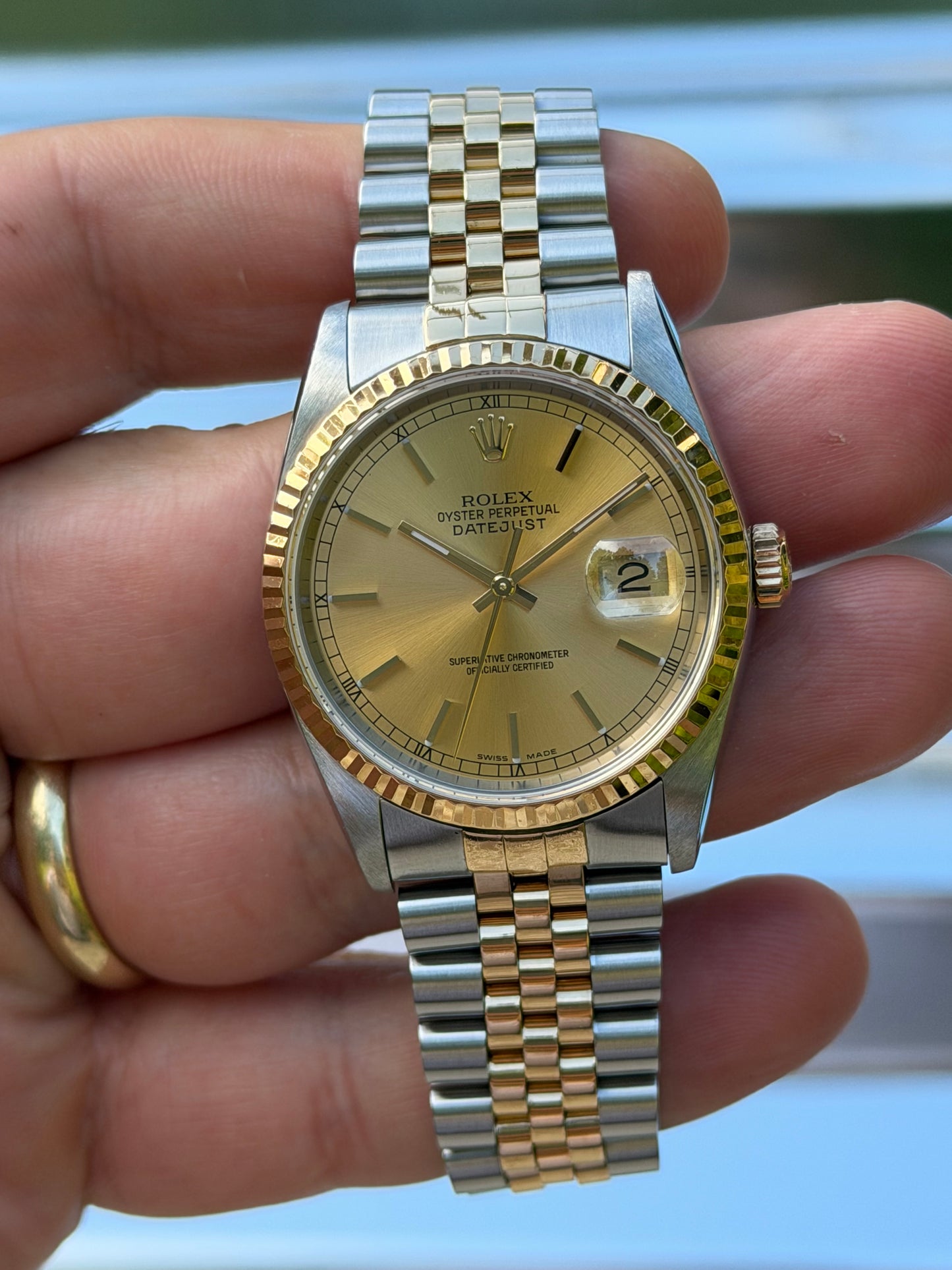 Rolex Datejust 36mm Ref.16233 “Champagne Dial” Box & Papers