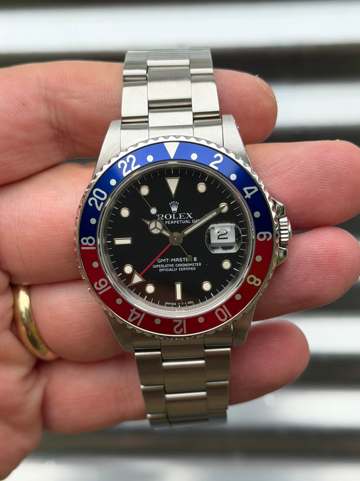 Rolex GMT Master II “Pepsi” 40mm Ref.16710 Box & Papers