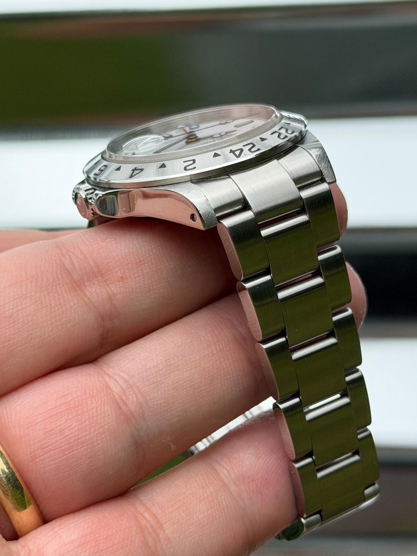 Rolex Explorer II “Polar” 40mm Ref.16570 Box & Papers & Service Card