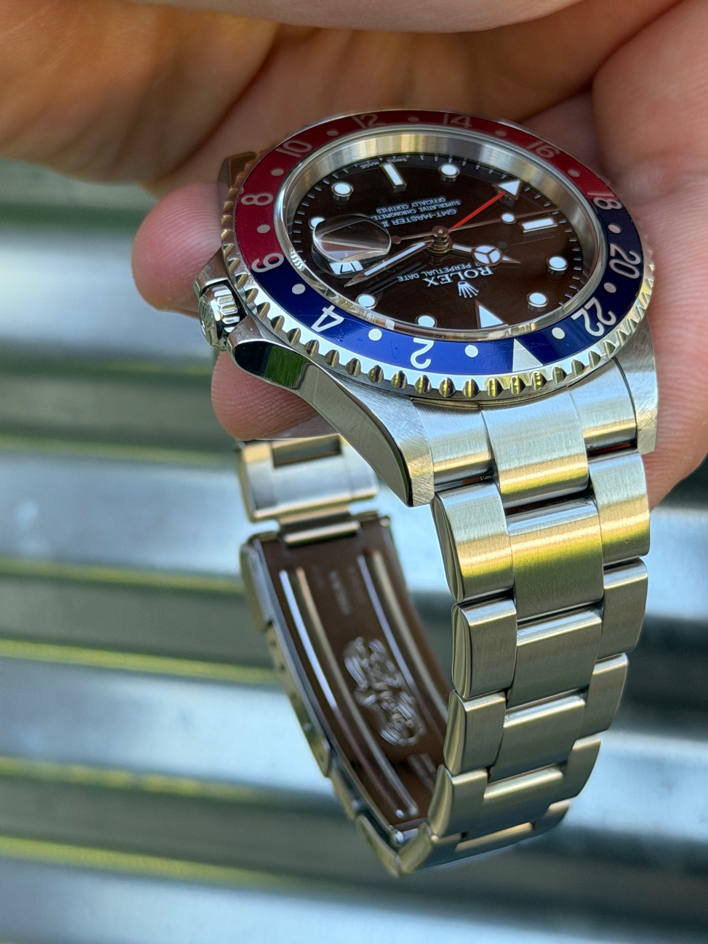Rolex GMT Master II Pepsi 40mm Ref.16710 Box & Papers
