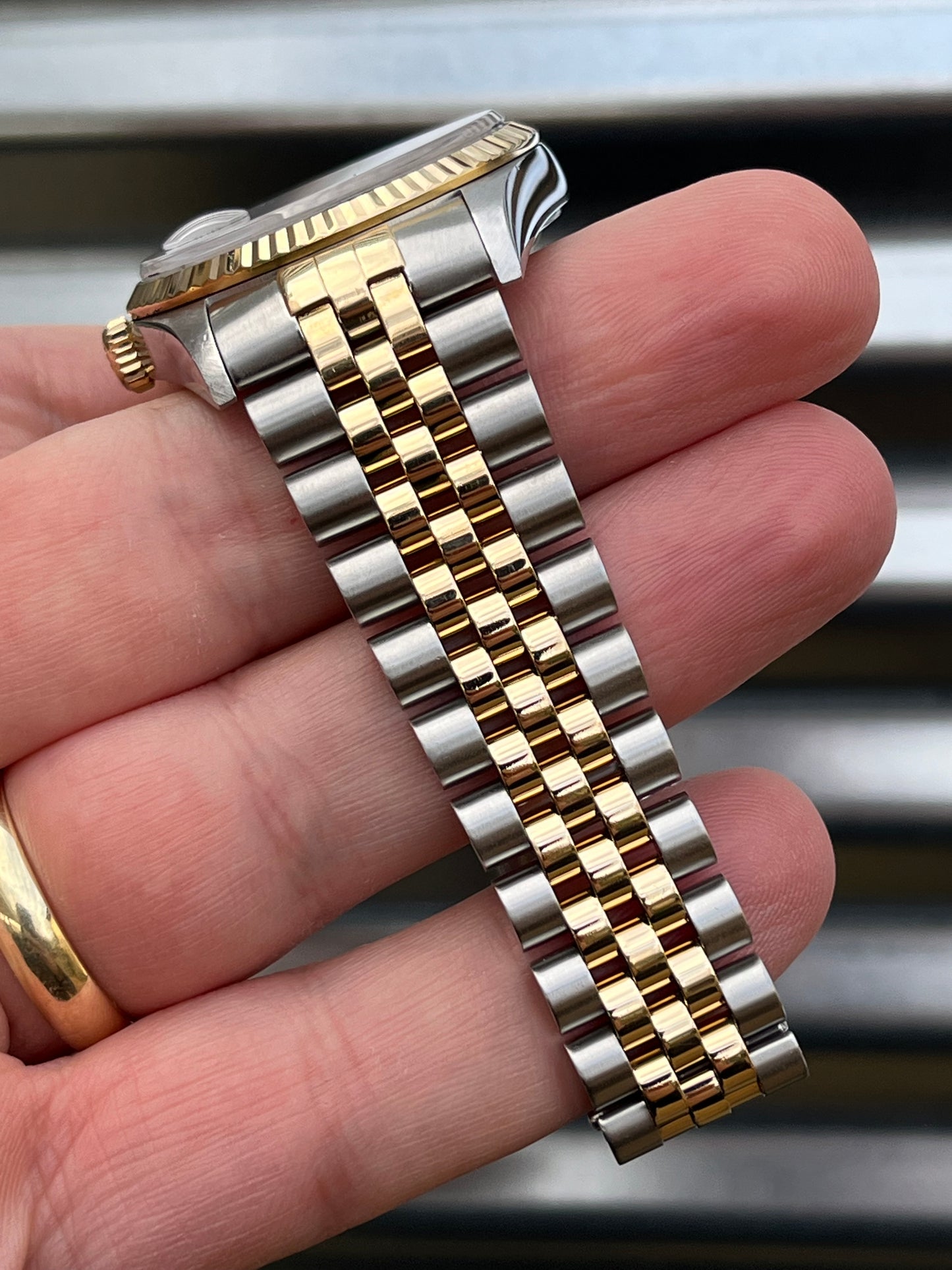 Rolex Datejust “Pyramid Dial” 36mm Ref.16233 Box & Papers