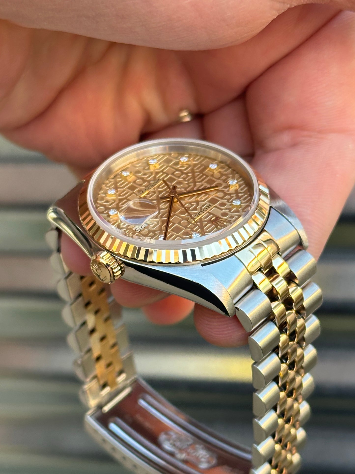 Rolex Datejust 36mm Ref.16233 “Anniversary Diamond Dial” Box & Papers