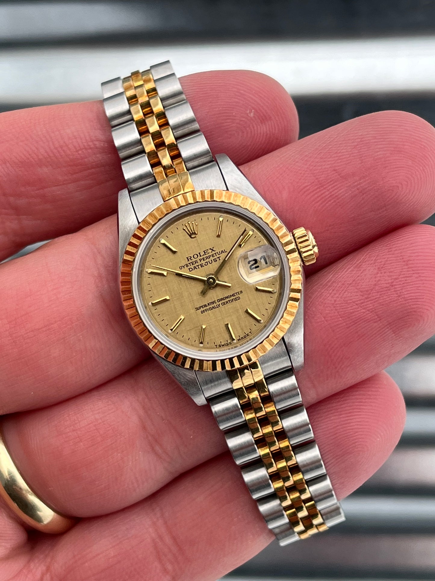 Rolex Ladies Datejust 26mm Ref.69173 Box & Papers