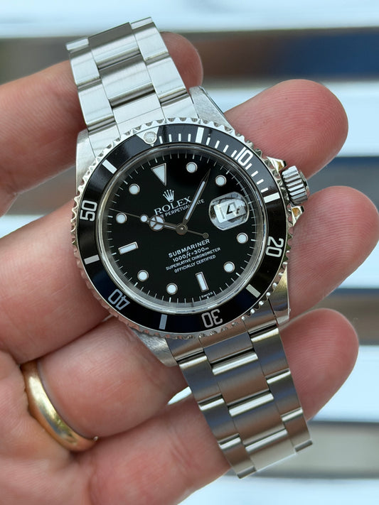Rolex Submariner Date “Swiss Only”40mm Ref.16610 Box & Papers