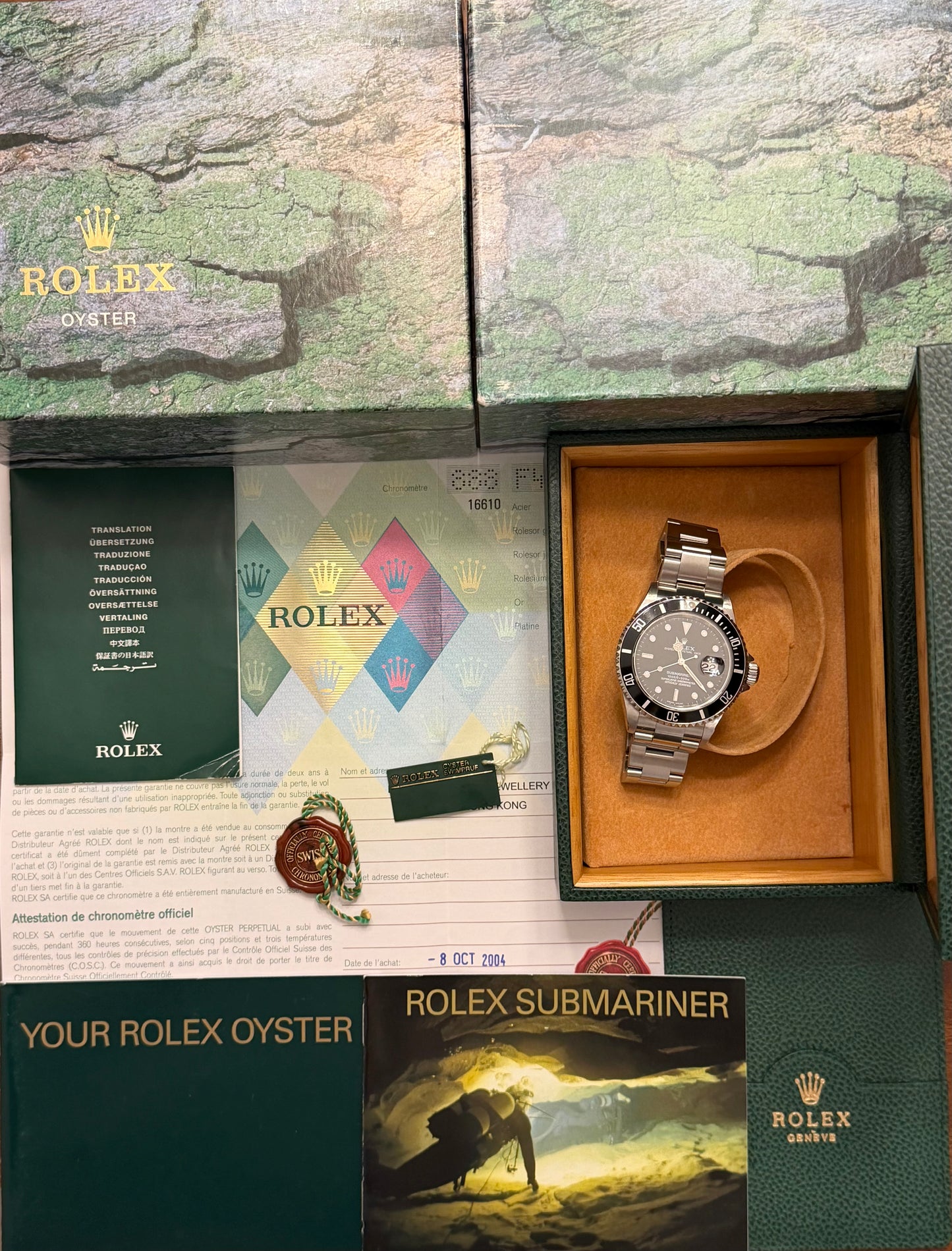 Rolex Submariner Date 40mm Ref.16610 Box & Papers