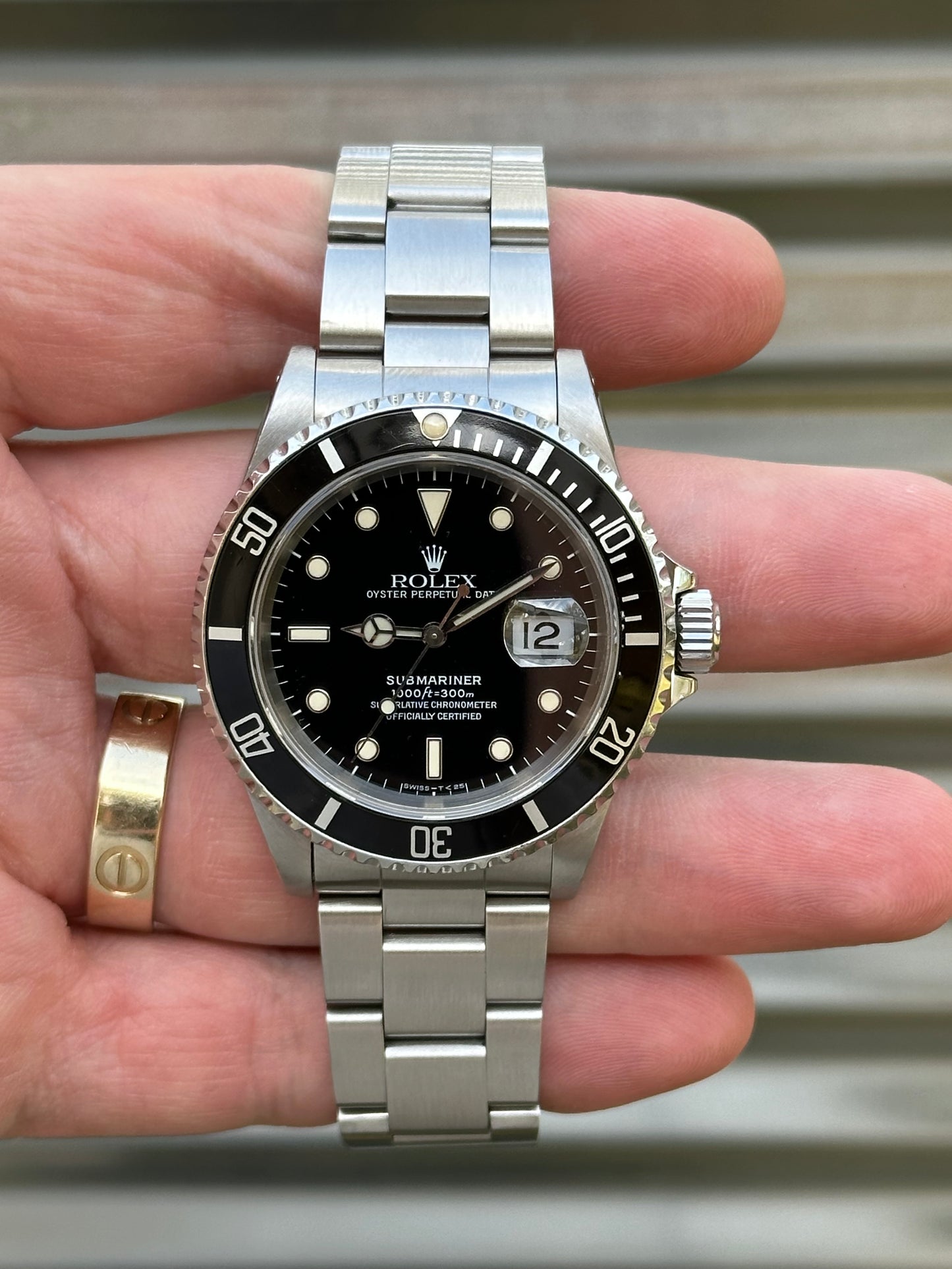 Rolex Submariner Date 40mm Ref.16610 Box & Papers S-Serial