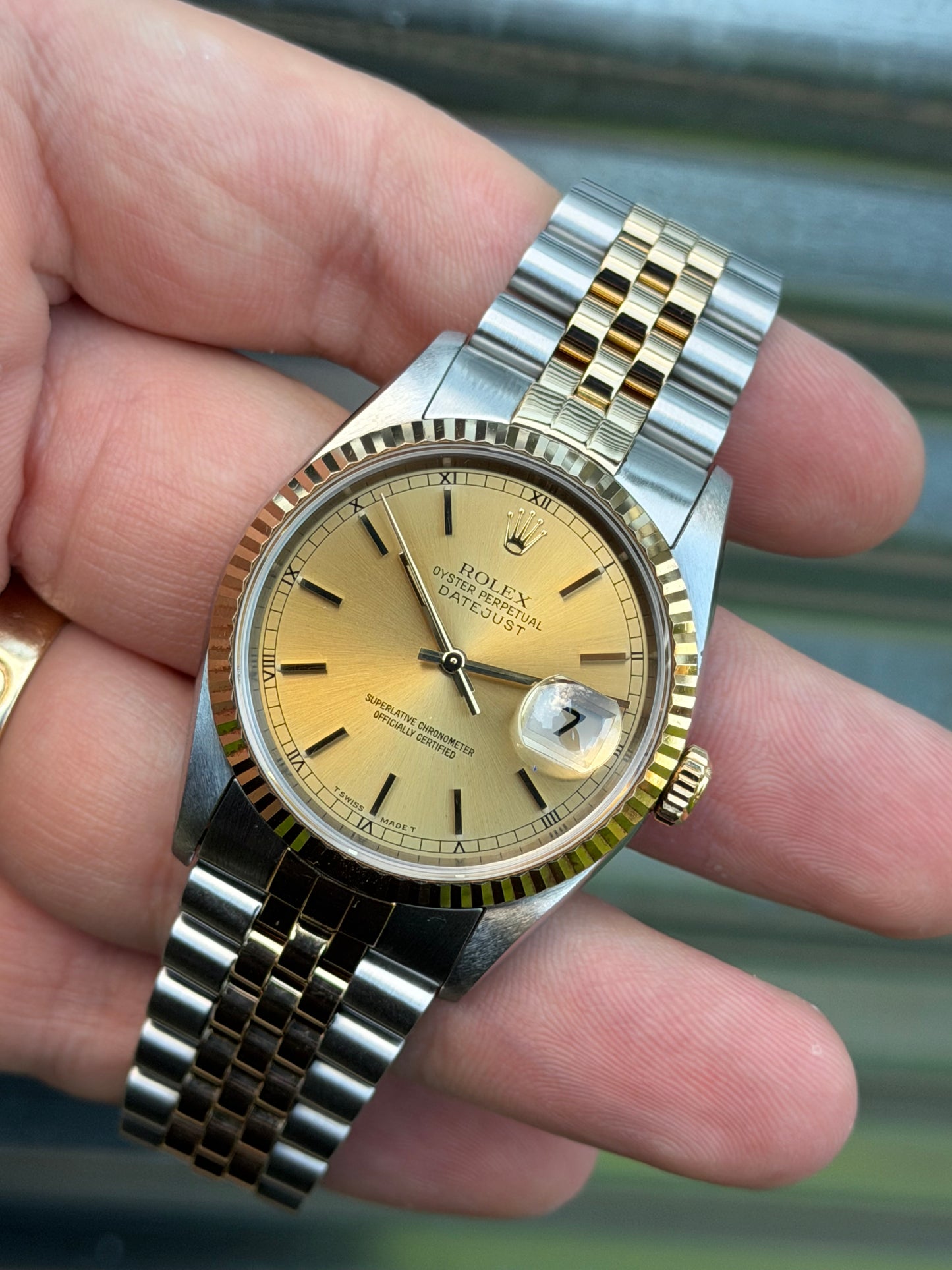 Rolex Datejust “Champagne Dial” 36mm Ref.16233 Box & Papers