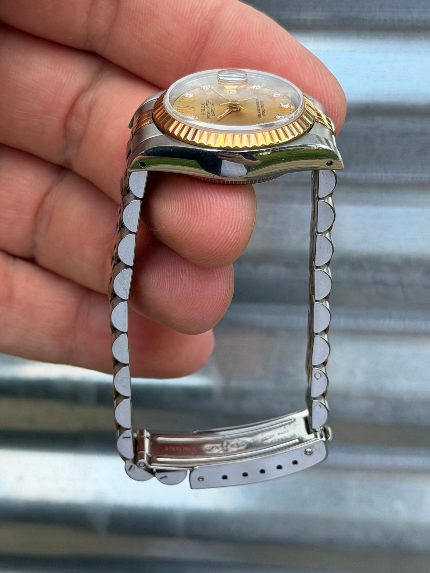 Rolex Ladies Datejust 26mm Ref.69173 Box & Papers “Champagne Diamond Dial”