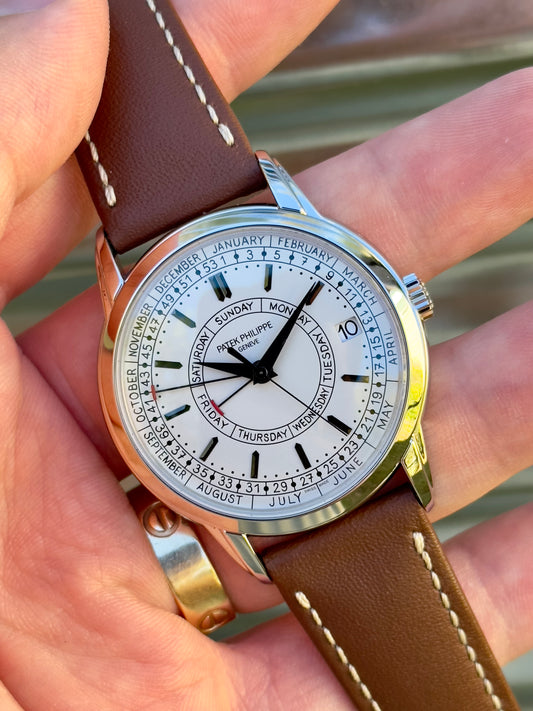 Patek Philippe Calatrava Ref.5212 Box & Papers