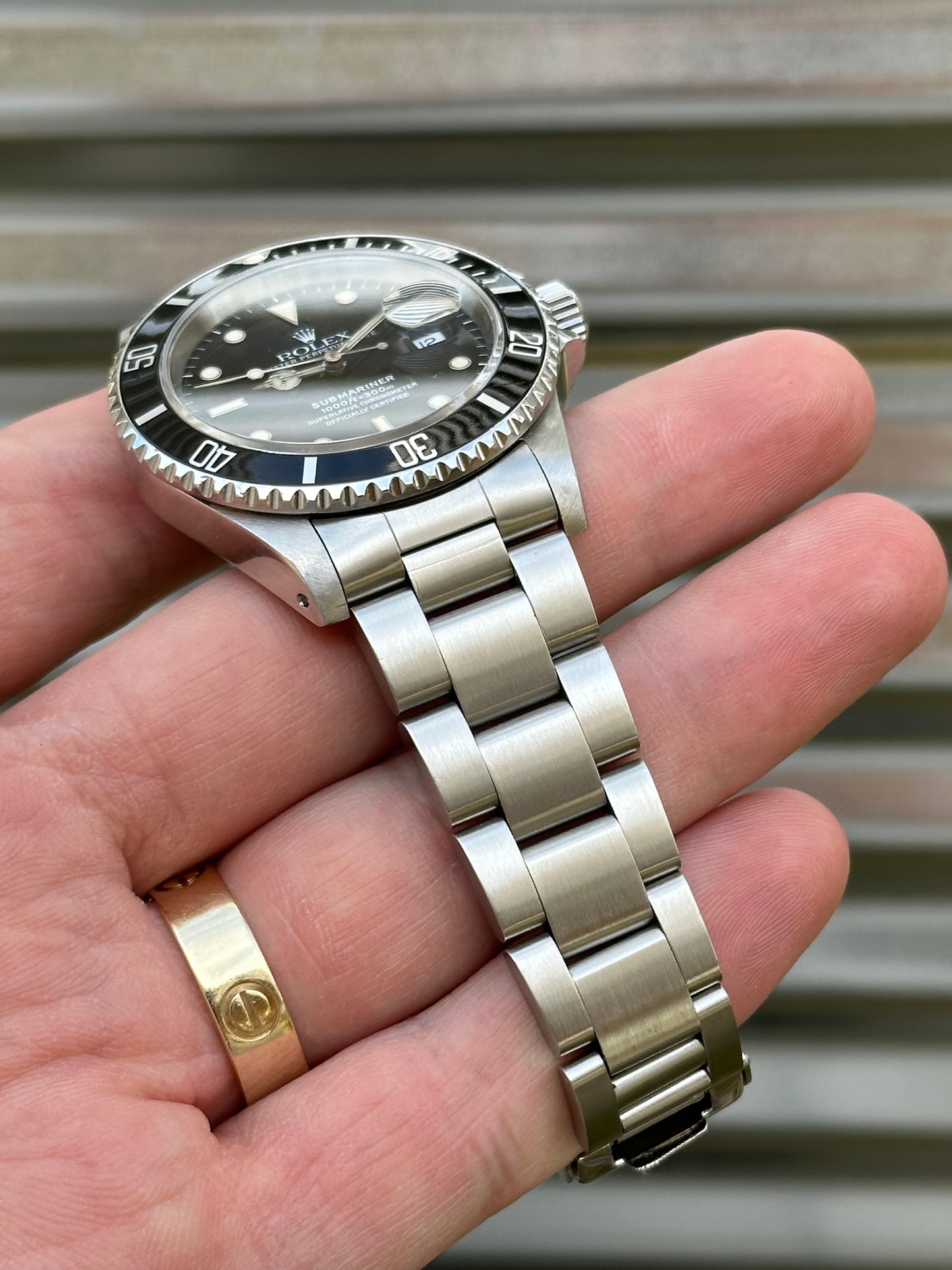 Rolex Submariner Date 40mm Ref.16610 Box & Papers S-Serial