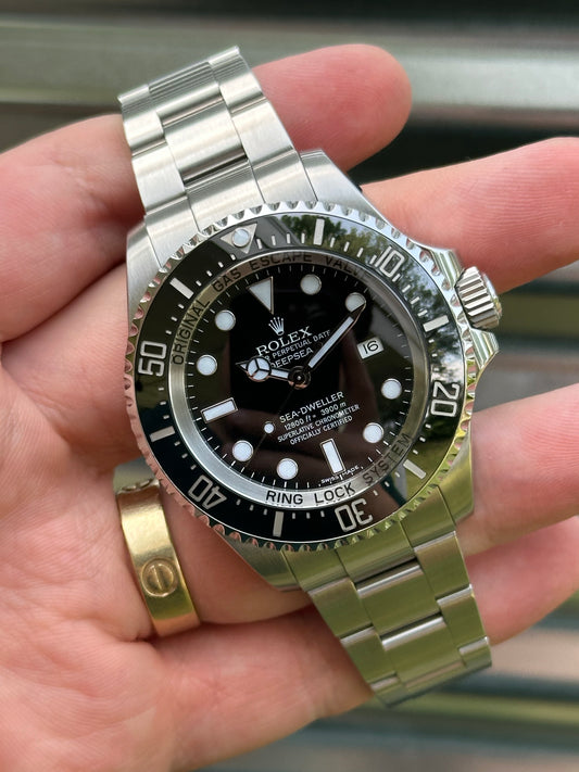 Rolex Sea-Dweller 44mm Ref.116660 Watch & Card