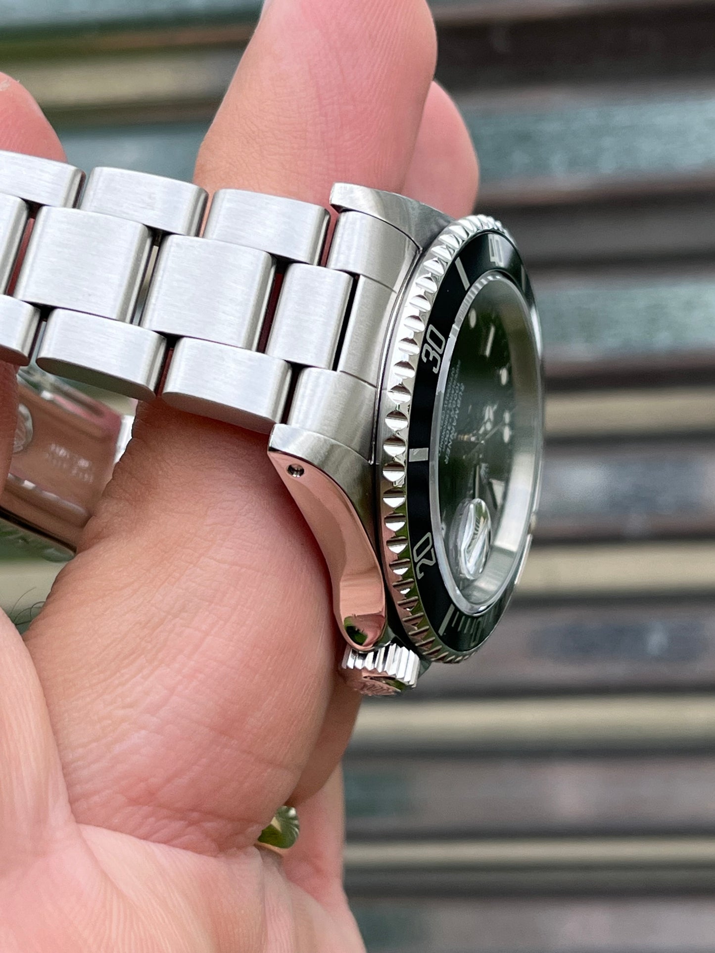 Rolex Submariner Date 40mm Ref.16610 Box & Papers & Rolex Service Card