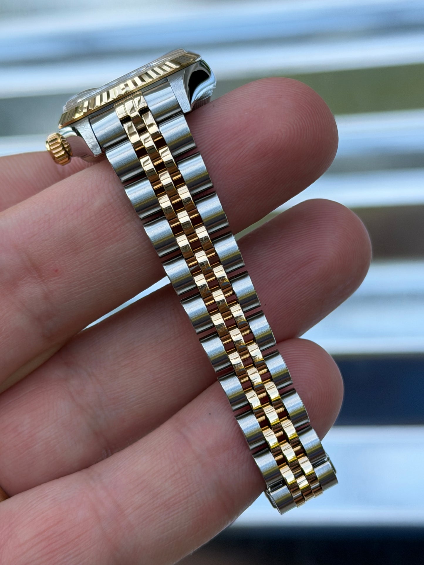 Rolex Ladies Datejust “Champagne Diamond Dial” 26mm Ref.69173 Box & Papers
