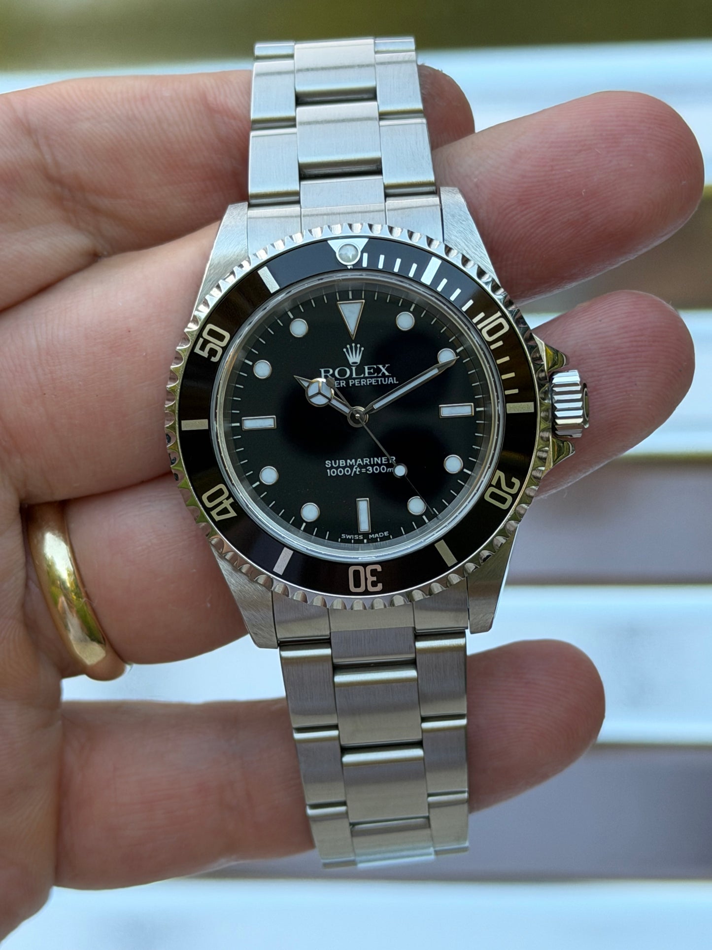 Rolex Submariner No Date 40mm Ref.14060M Box & Papers
