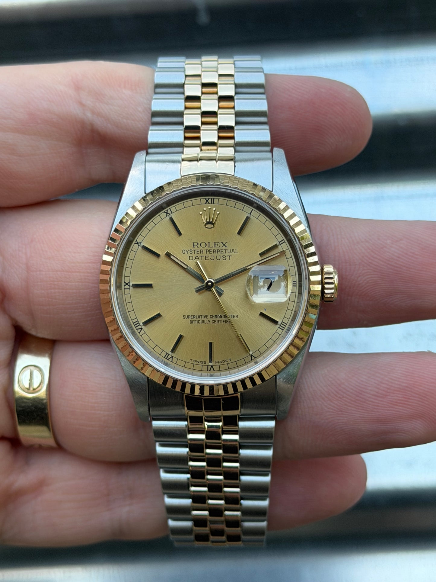 Rolex Datejust “Champagne Dial” 36mm Ref.16233 Box & Papers