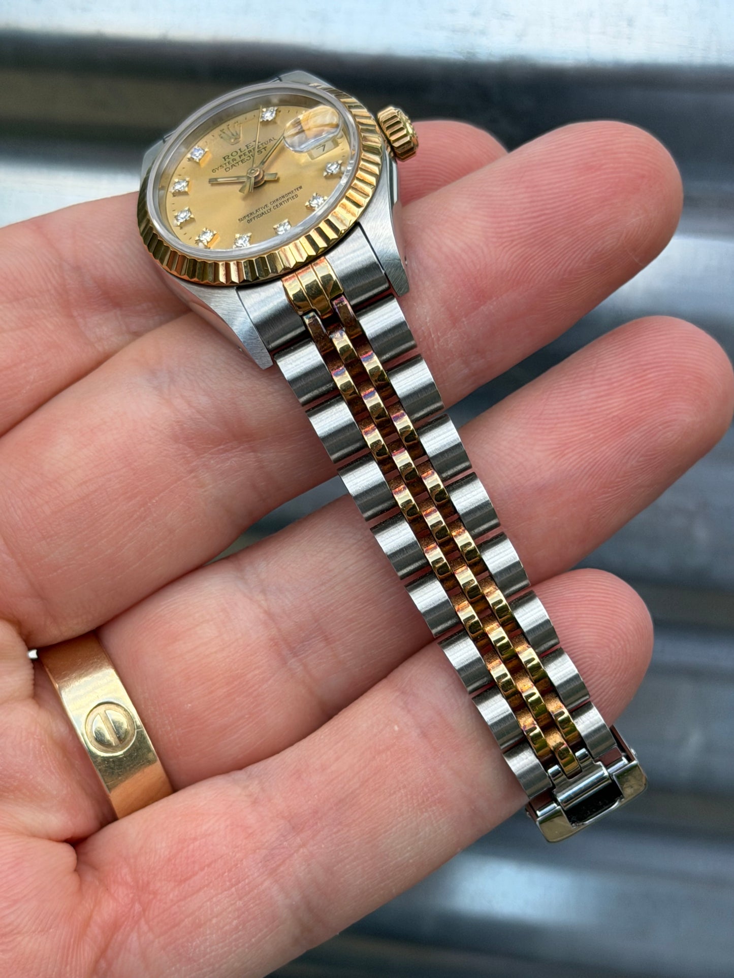 Rolex Ladies Datejust 26mm Ref.69173 Box & Papers “Champagne Diamond Dial”