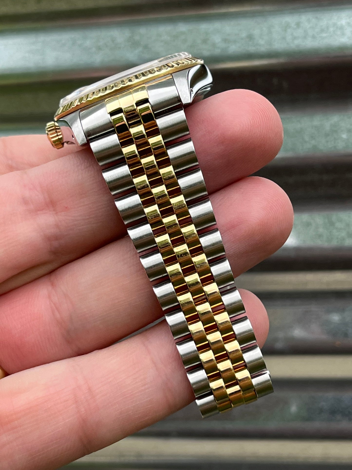 Rolex Datejust “Champagne Diamond Dial” 36mm Ref.16233 Box & Papers