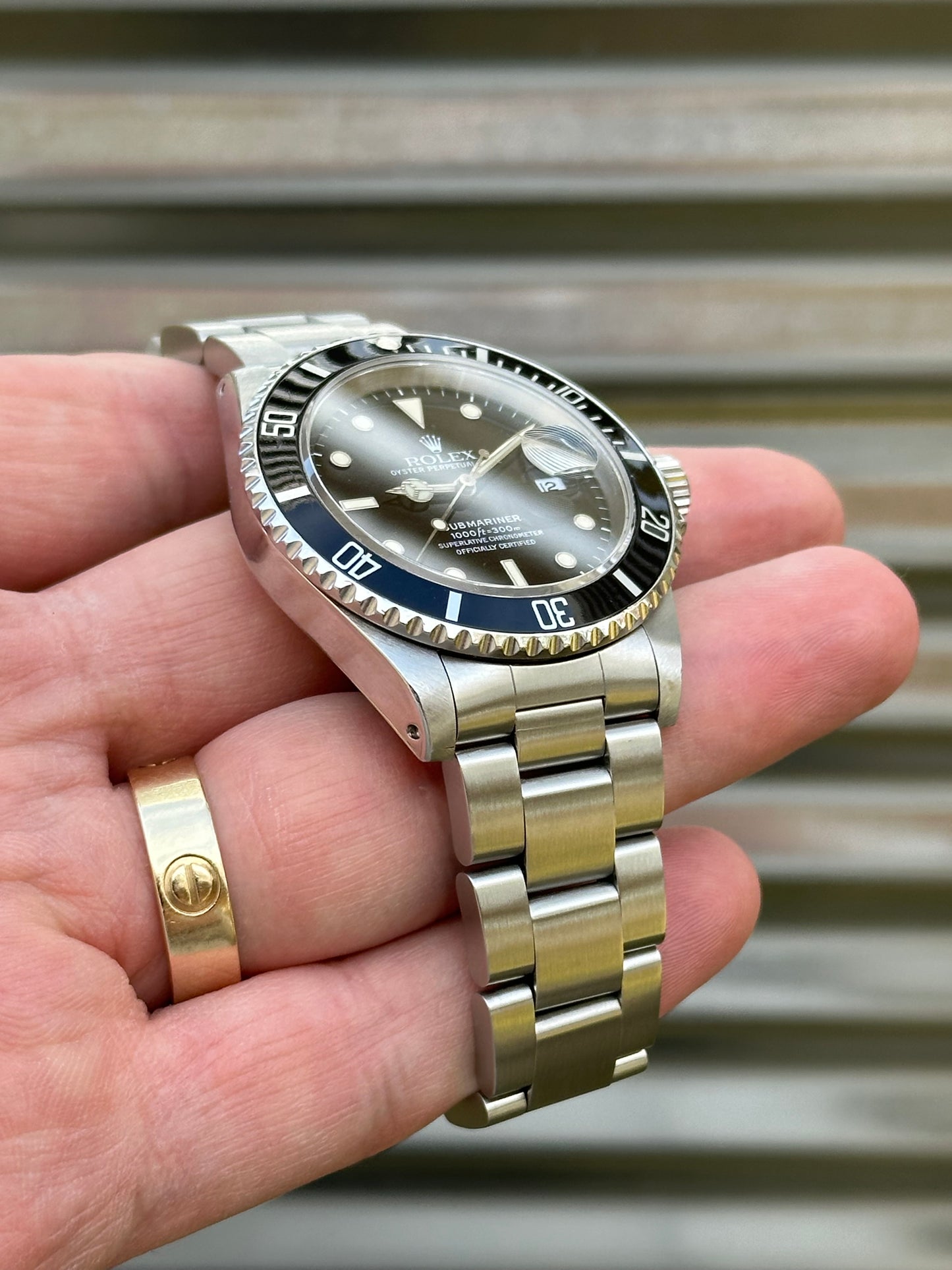 Rolex Submariner Date 40mm Ref.16610 Box & Papers S-Serial