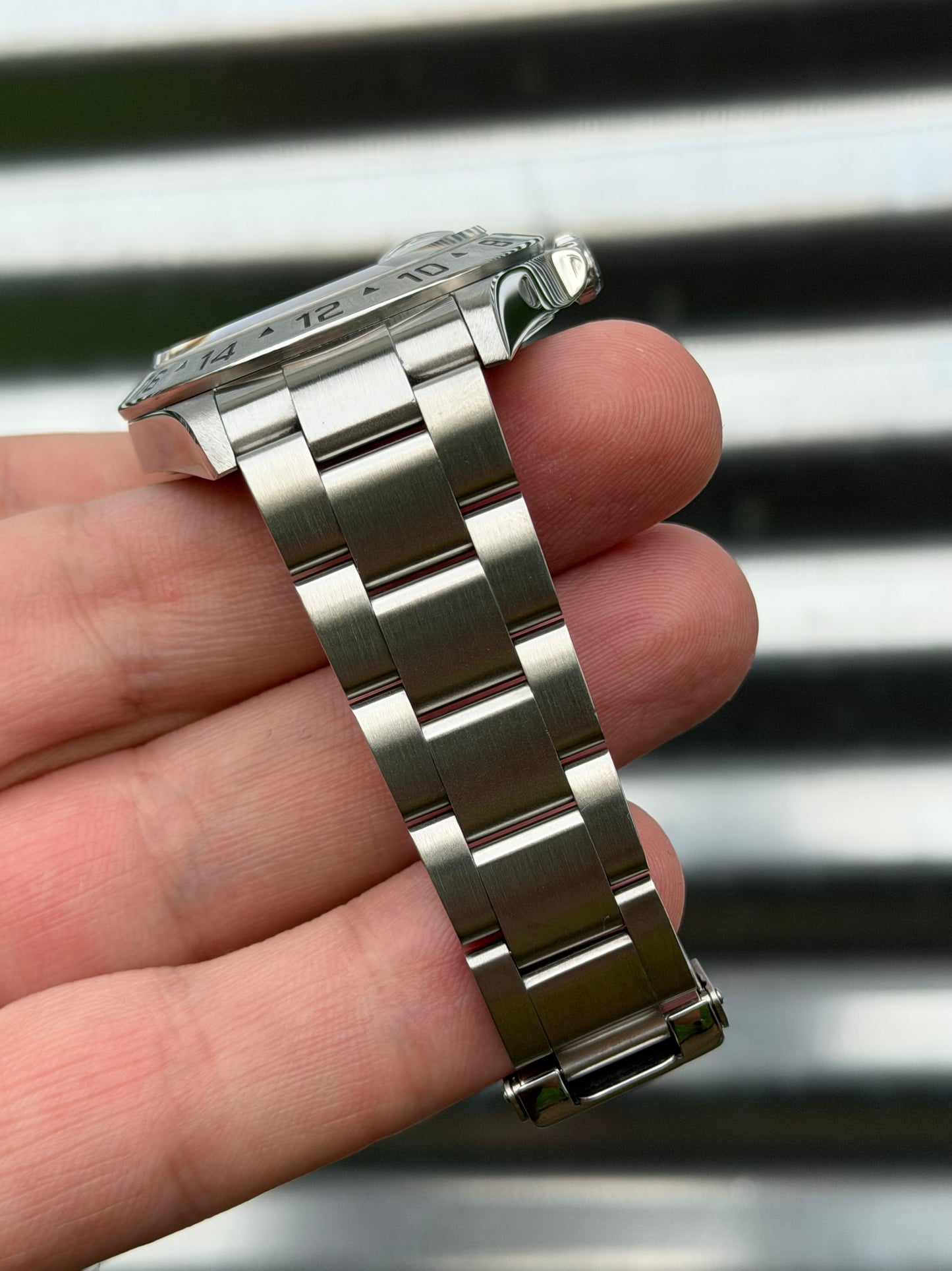 Rolex Explorer II “Polar” 40mm Ref.16570 Box & Papers